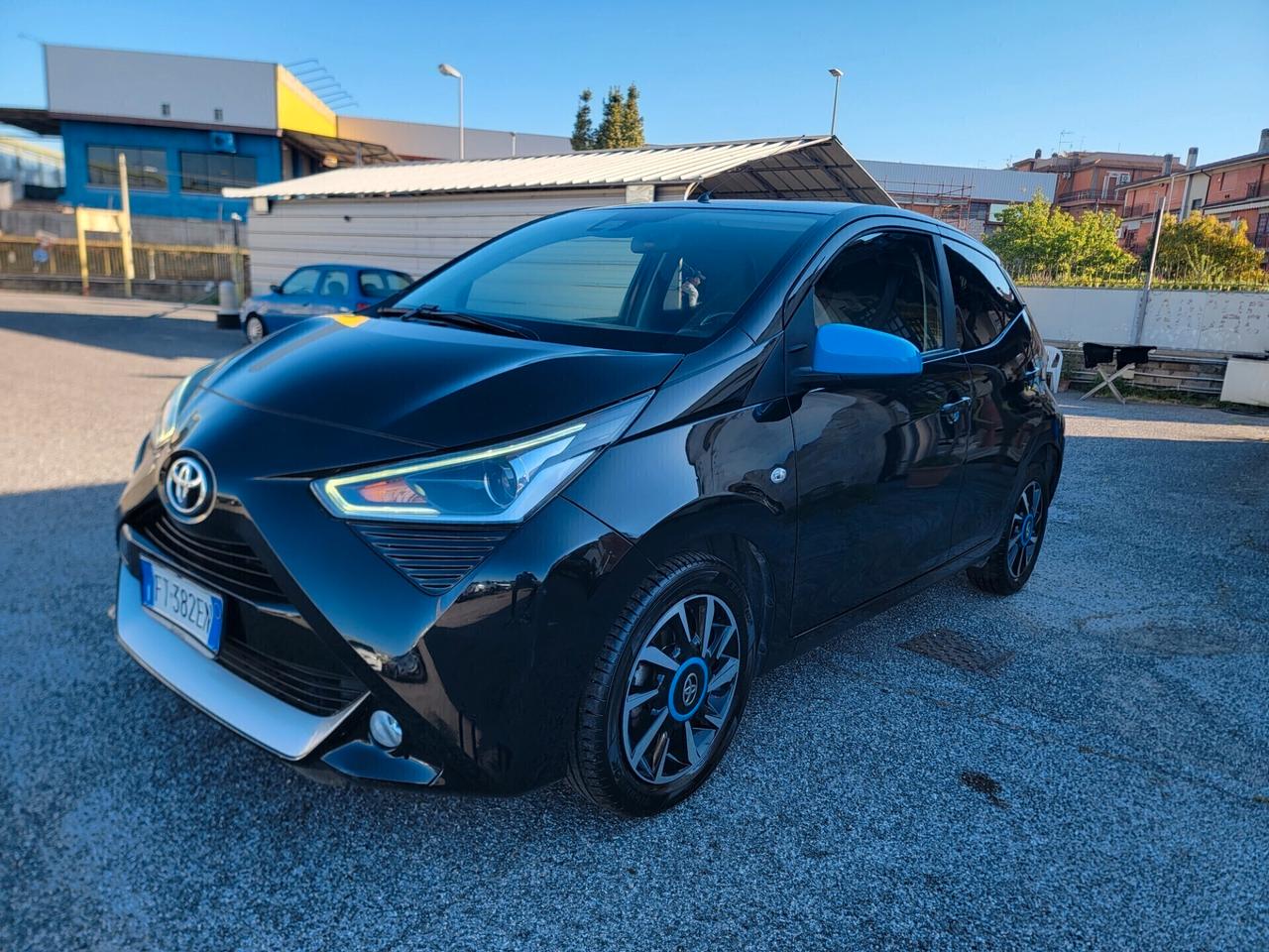 Toyota Aygo 1.0 72 CV x-clusiv GARANZIA TOYOTA