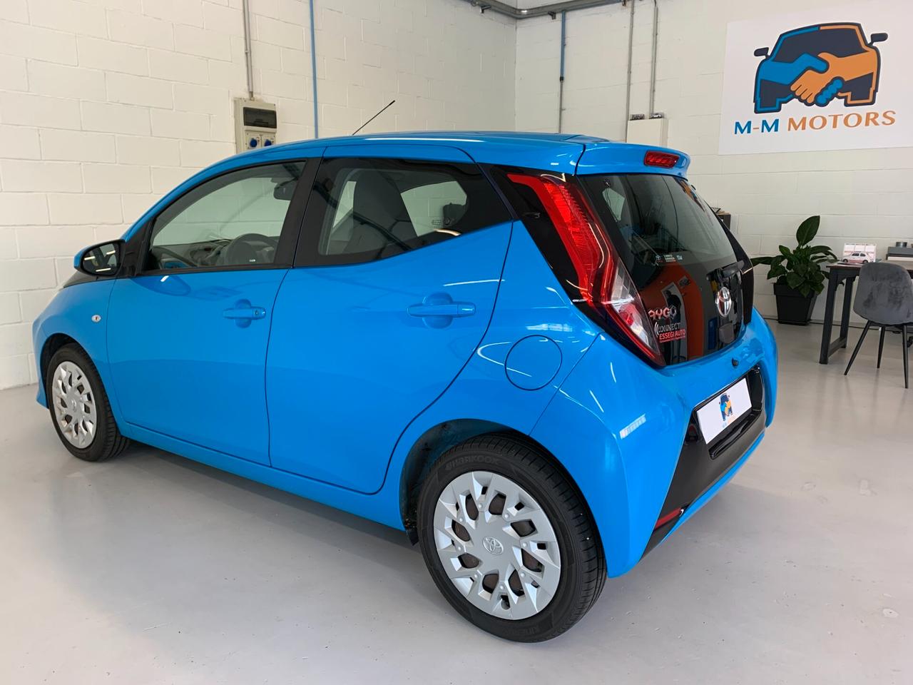 Toyota Aygo 1.0 VVT-i 69 CV 5 porte x-business