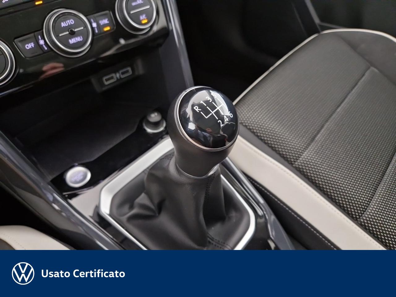 Volkswagen T-Roc 1.0 tsi advanced