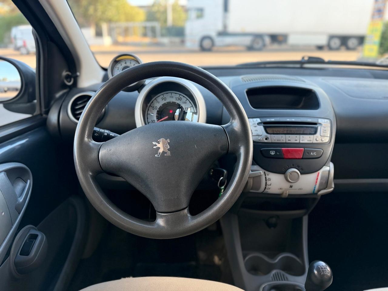 Peugeot 107 1.0 68CV 5p. Sweet Years