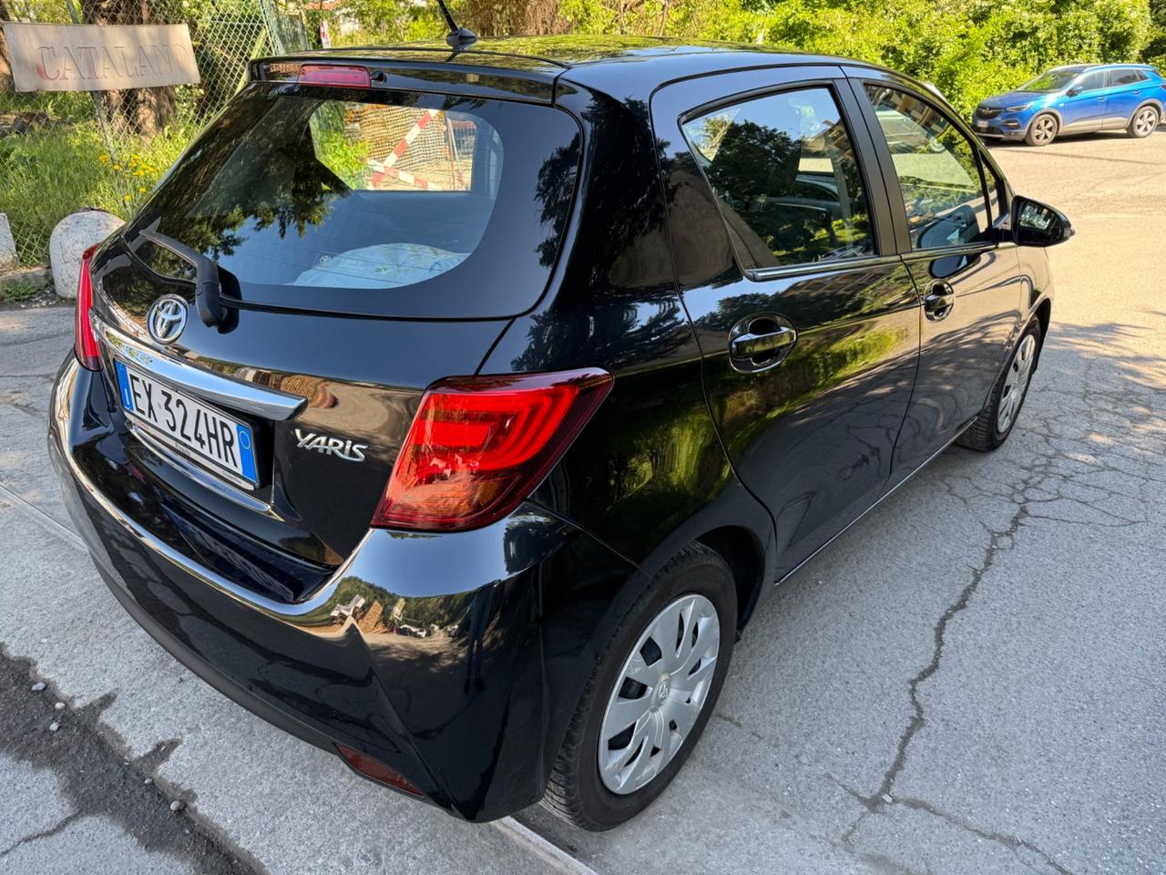 Toyota Yaris 1.0 5 porte NEOPATENTATI