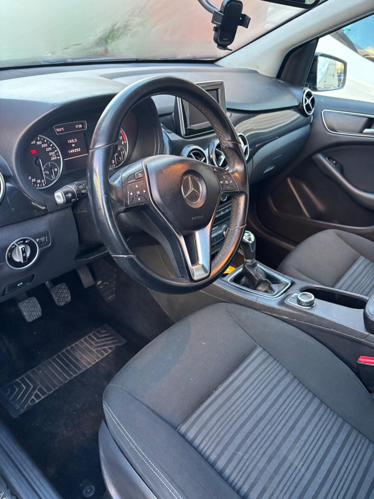 Mercedes B 180 benzina 1.6 122 Cv Executive euro 6