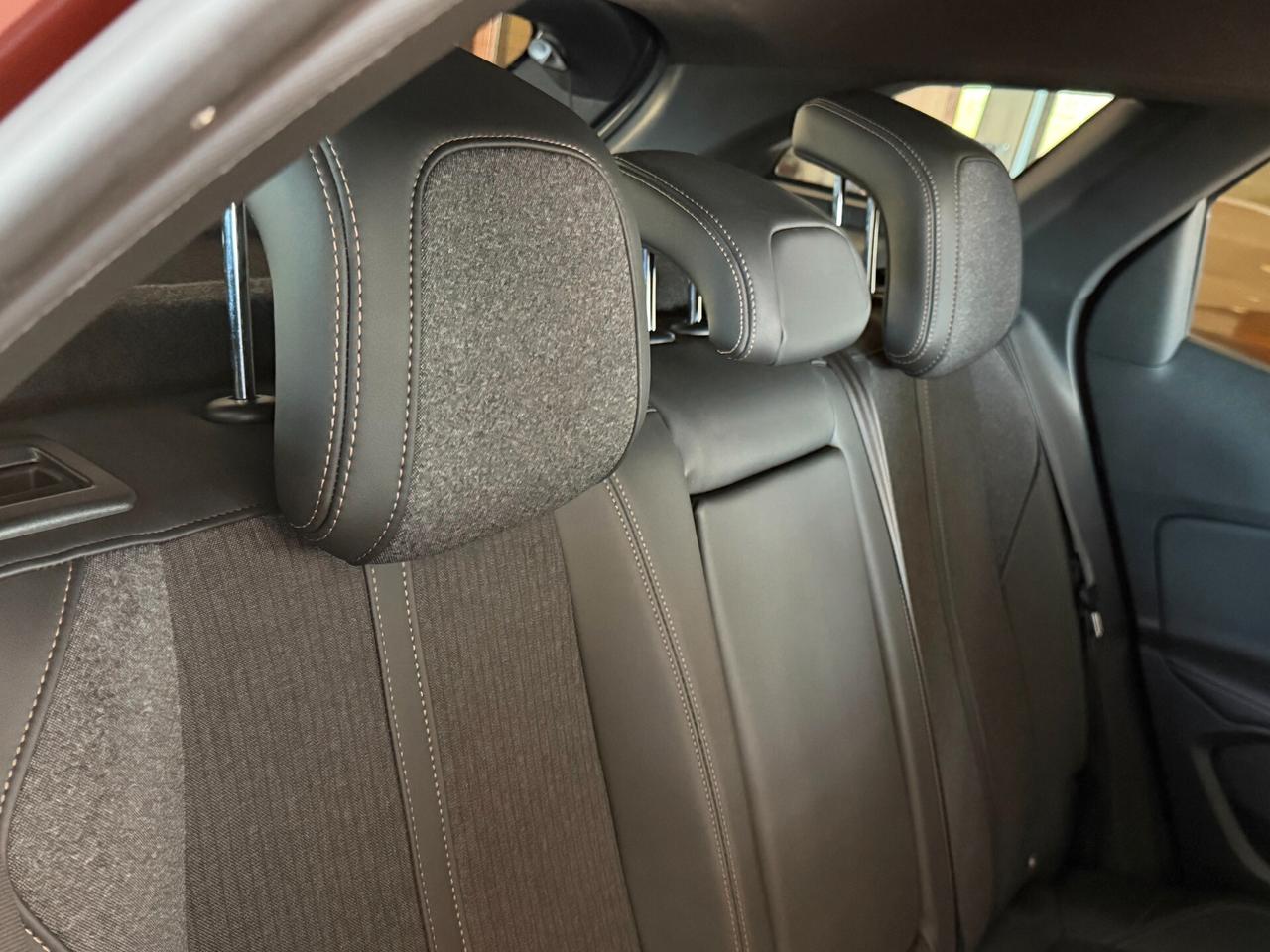 Peugeot 3008 1.5 BLUEHDI 130 cv. Eat8 GT LINE (Nav)