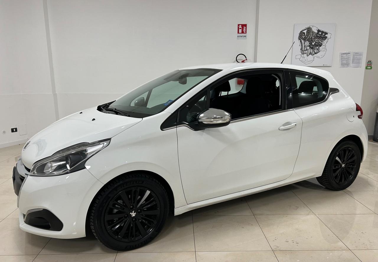 Peugeot 208 BlueHDi 75 3 porte Allure