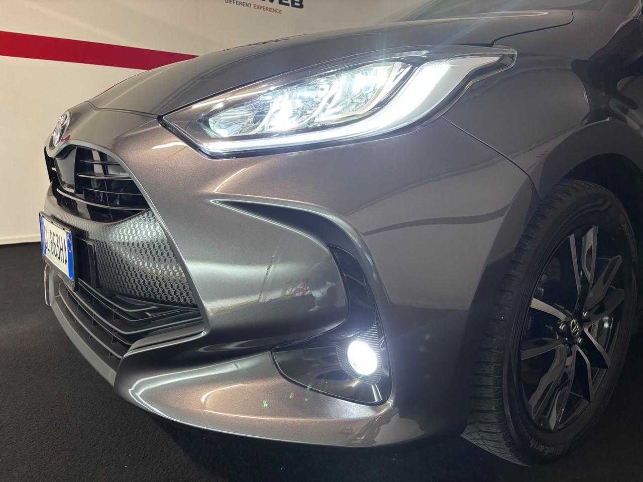 Toyota Yaris 1.5 Hybrid 116 CV Lounge