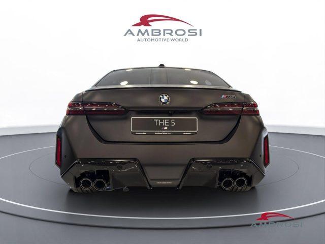 BMW M5 Berlina Comfort Package