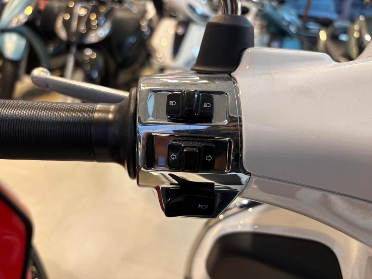 Piaggio Vespa 125 Primavera