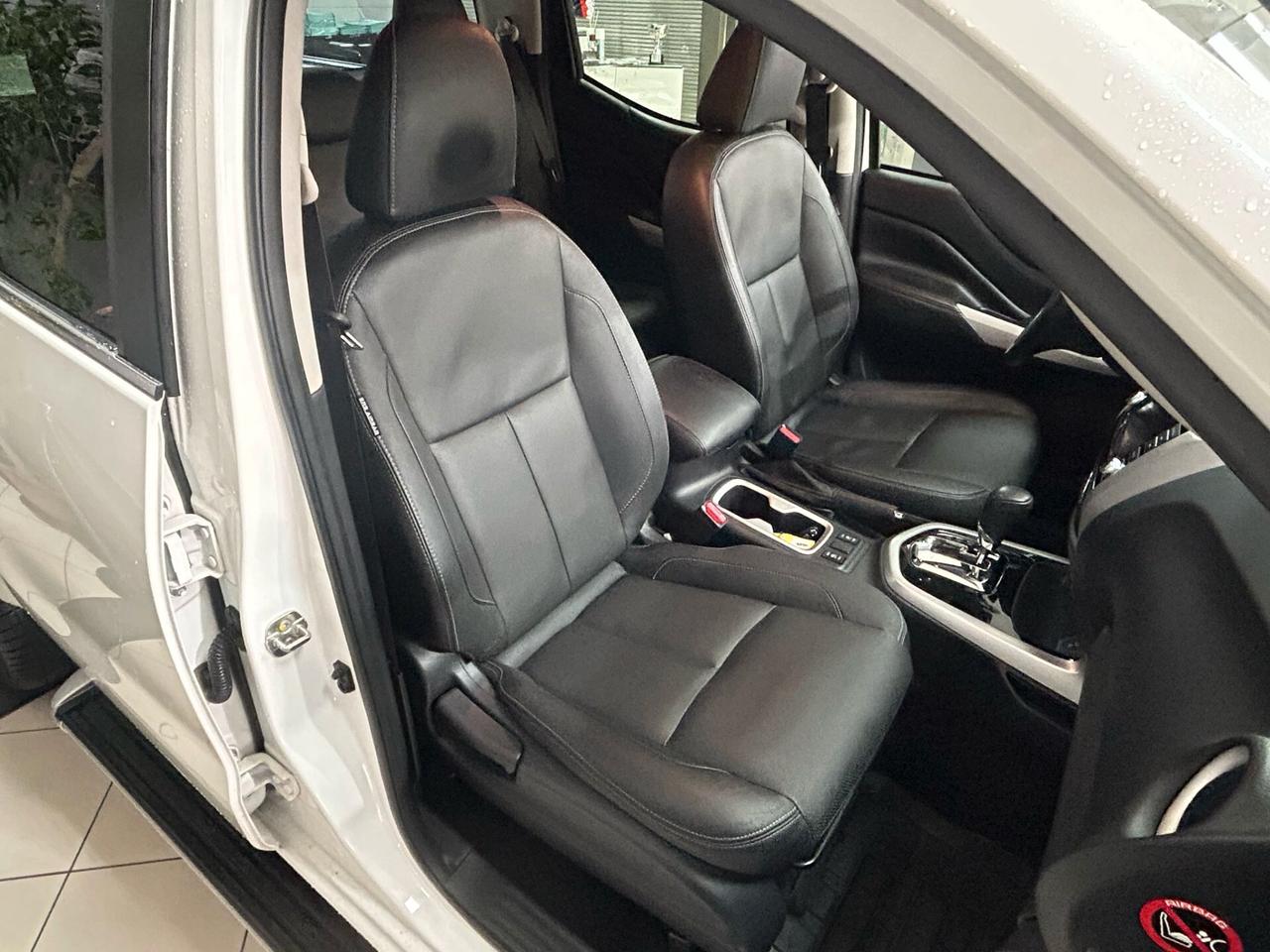 Nissan Navara 2.3 dci d.cab N-Connecta 190cv