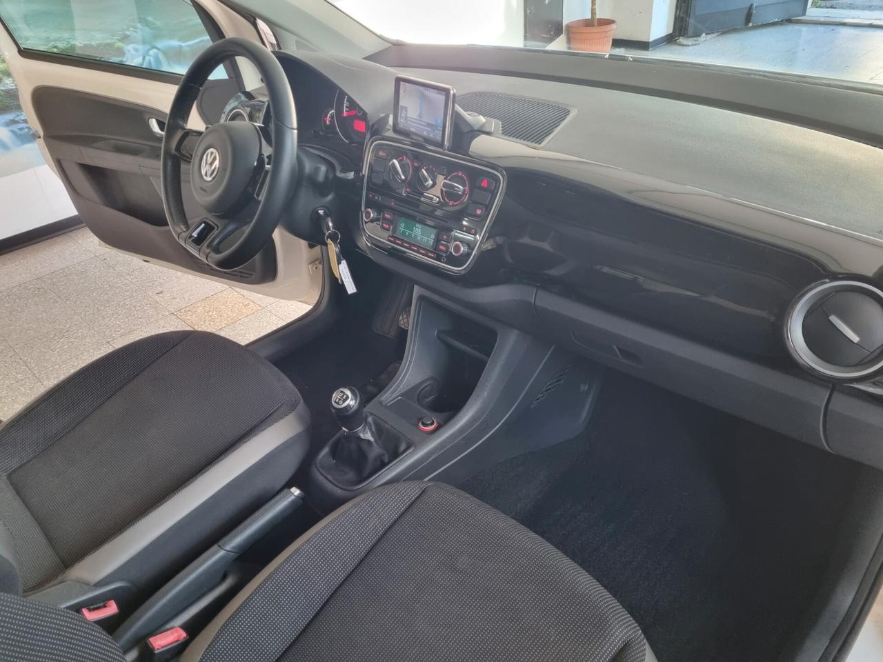 Volkswagen up! 1.0 5p. eco high TETTINO, BLUETOOTH, NAVI