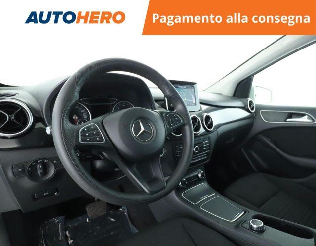 MERCEDES-BENZ B 180 d Automatic Executive