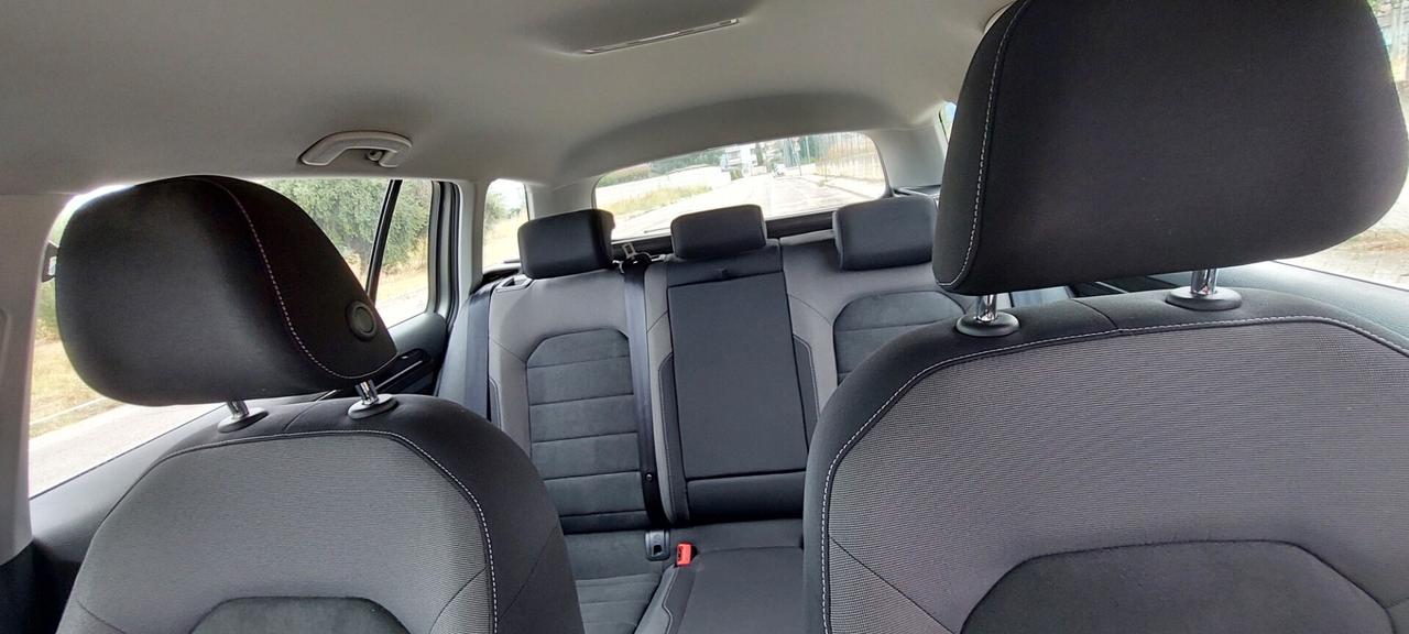 GOLF VARIANT COCKPIT DIGITAL VIRTUAL 1,5 BENZINA 130 CV BLUE MOTION IMPECCABILE NUOVA
