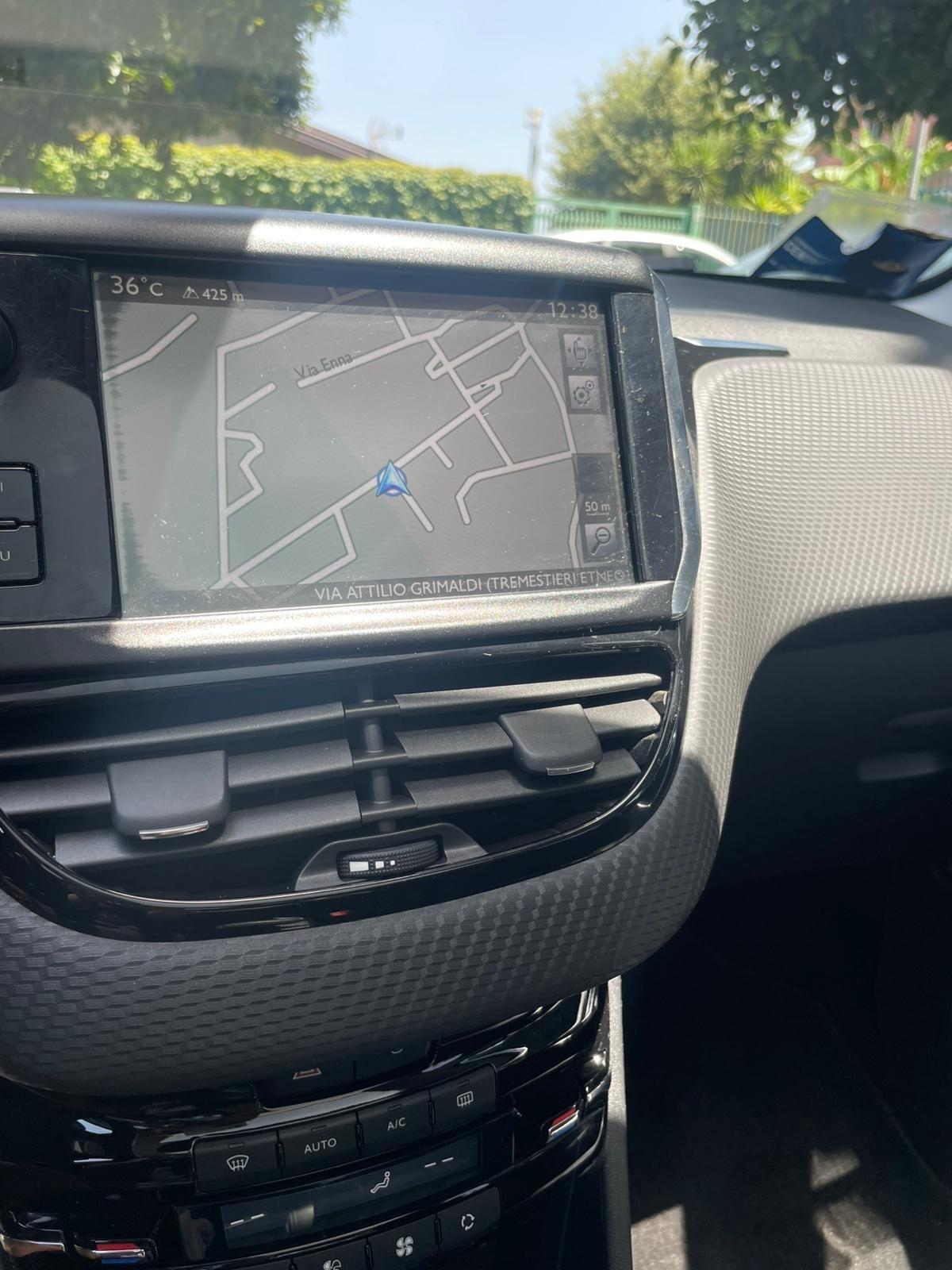 Peugeot 2008 ALLURE