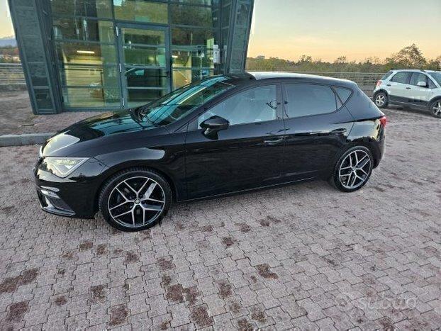 SEAT LEON FR VALUTIAMO USATO/SCAMBIO