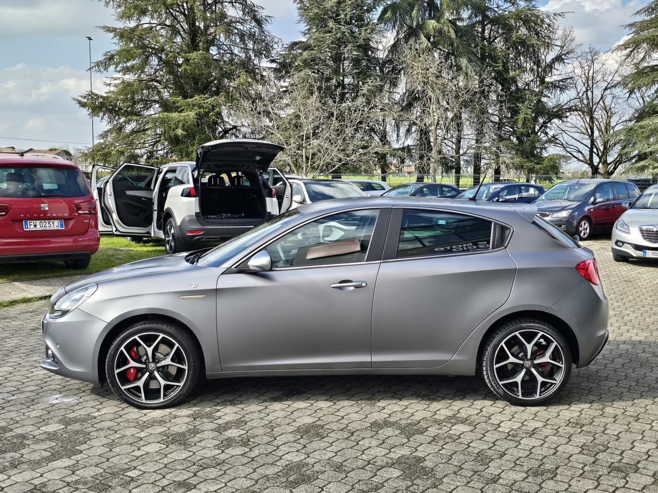 Alfa Romeo Giulietta 1.6d.|ALLEST. Ti |GRIGIO OPACO