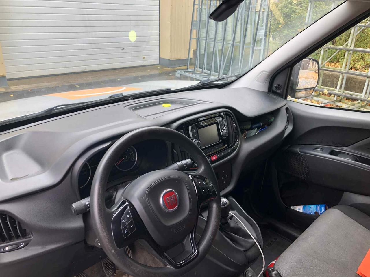 Fiat Doblò 1.6 MJT 105CV -3 Posti- GANCIO T