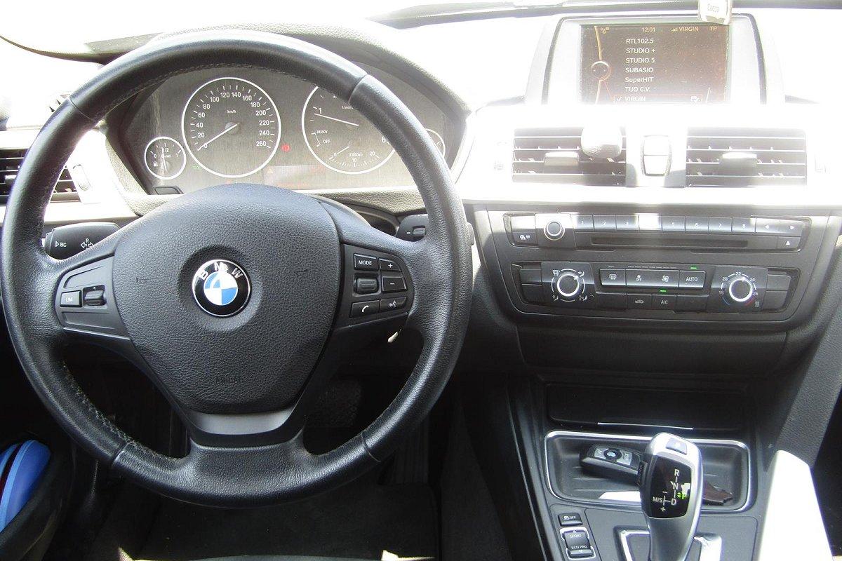 BMW 318d Business aut.