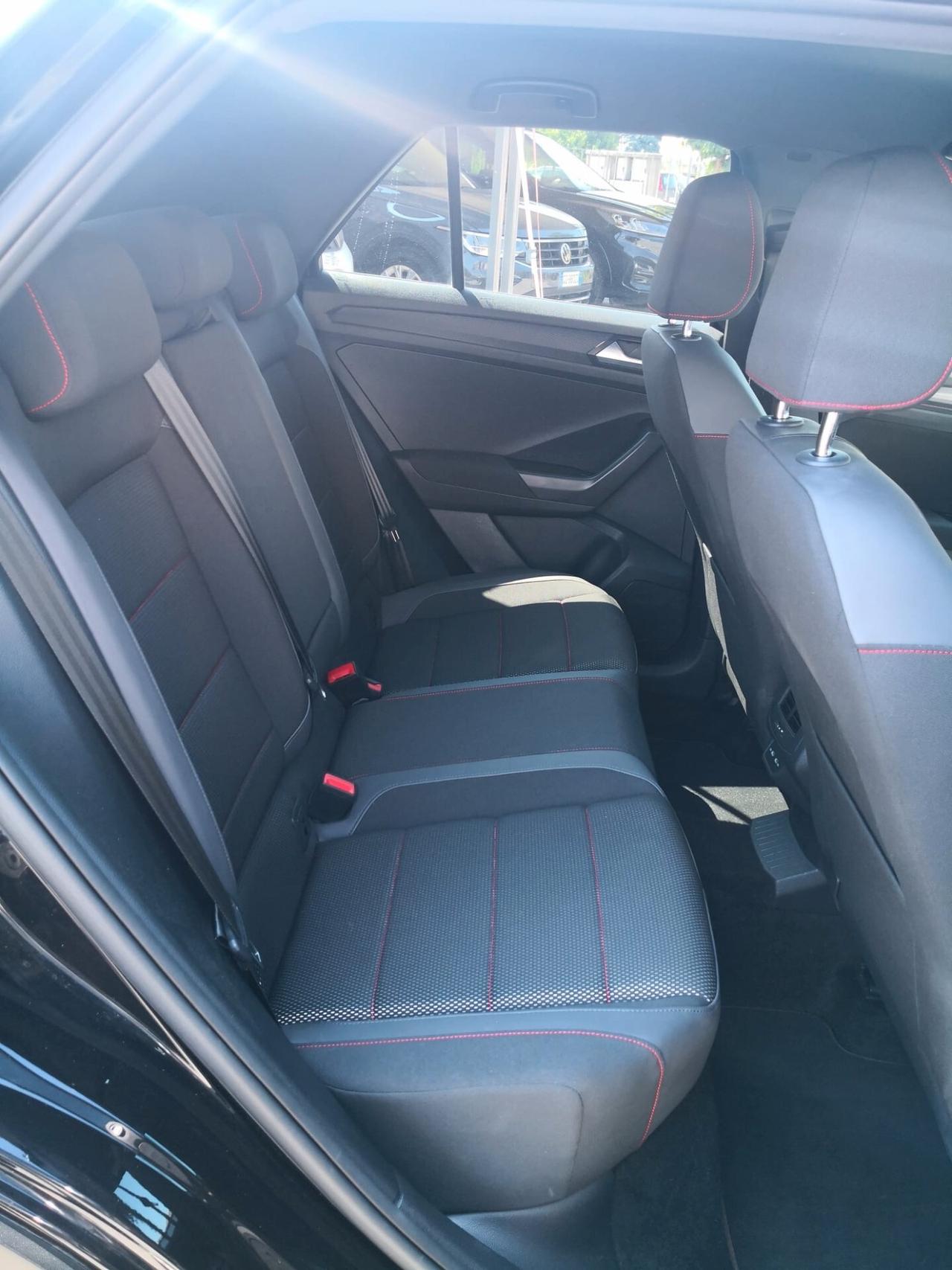 Volkswagen T-Roc 1.5 TSI 150CV DSG R-Line ***TAGLIANDI VW ***UNIPROPRIETARIO***