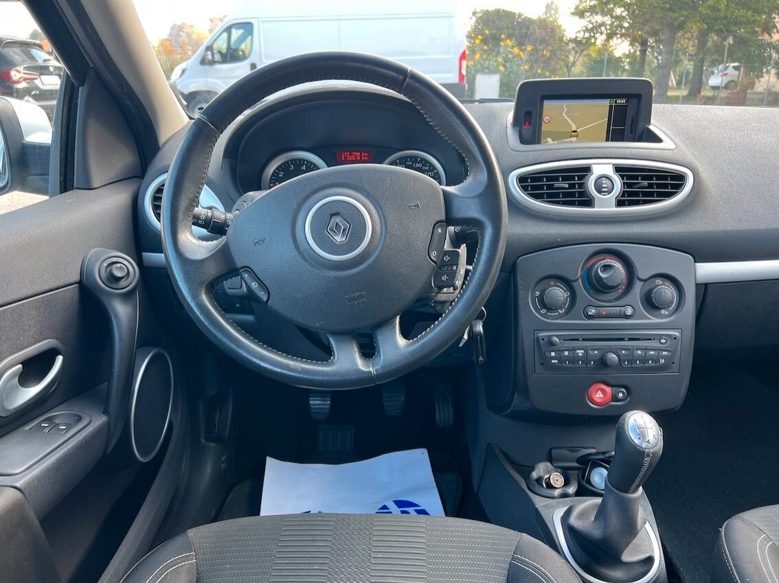 Renault Clio 5p 1.2 16v 75cv - NEOPATENTATI
