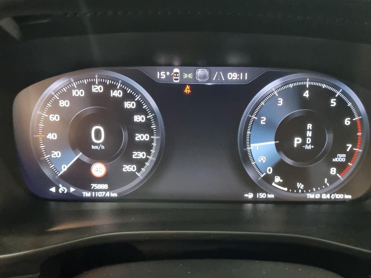 Volvo XC40 T2 automatico Momentum