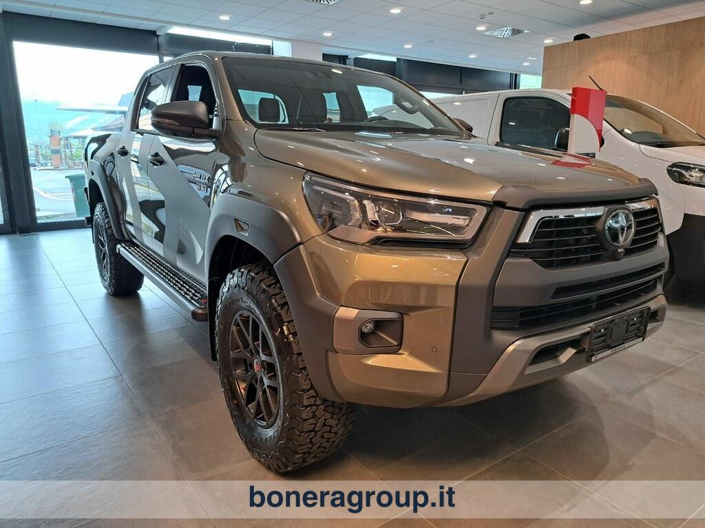 Toyota Hilux Double Cab 2.8 D Invincible 4WD A/T