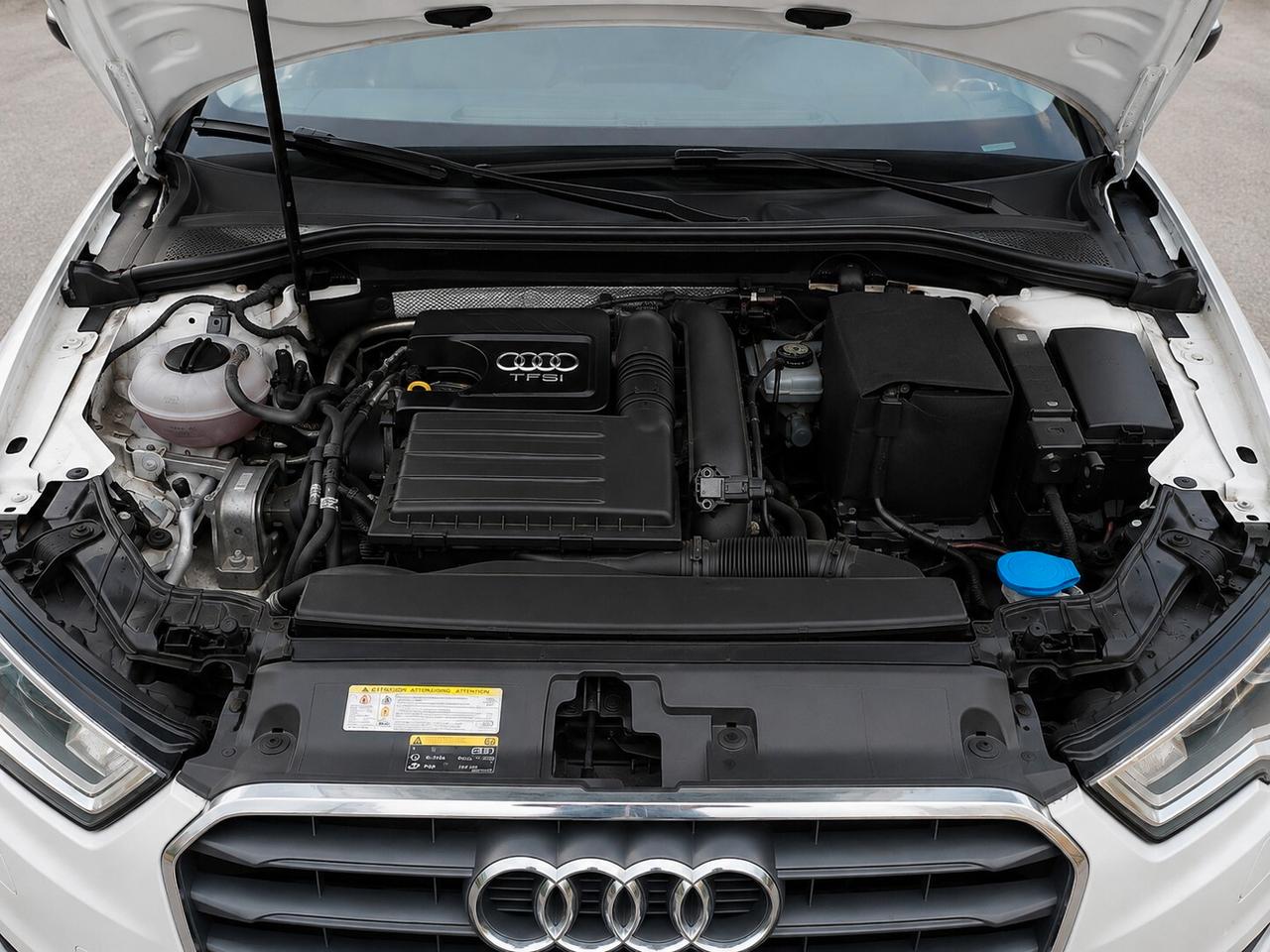AUDI A3 1.4 TFSI 122 CV AMBITION – PELLE – TAGLIANDI AUDI