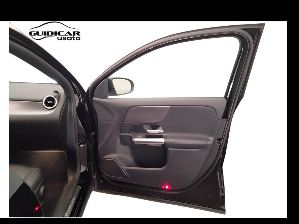 Mercedes-Benz GLA-H247 2020 - GLA 180 d Sport Plus auto