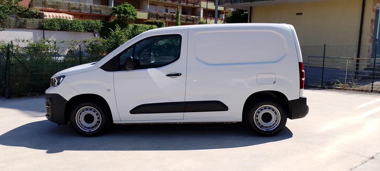 PEUGEOT PARTNER 4P VETT. FURGONATA L1 BLUEHDI 100CV PREMIUM