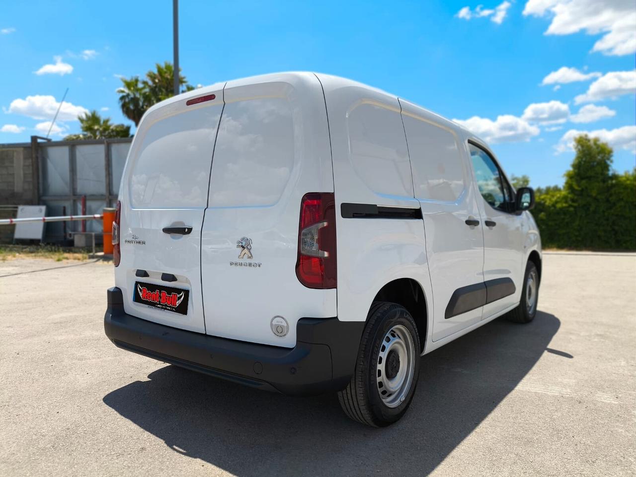 PEUGEOT PARTNER FURGONATO L1 100 CV. PREMIUM RIF:825