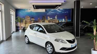 Lancia Ypsilon 1.2 69 CV 5 porte Gold