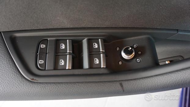 AUDI A4 Avant 35 TDI/163 CV S tronic S line edit