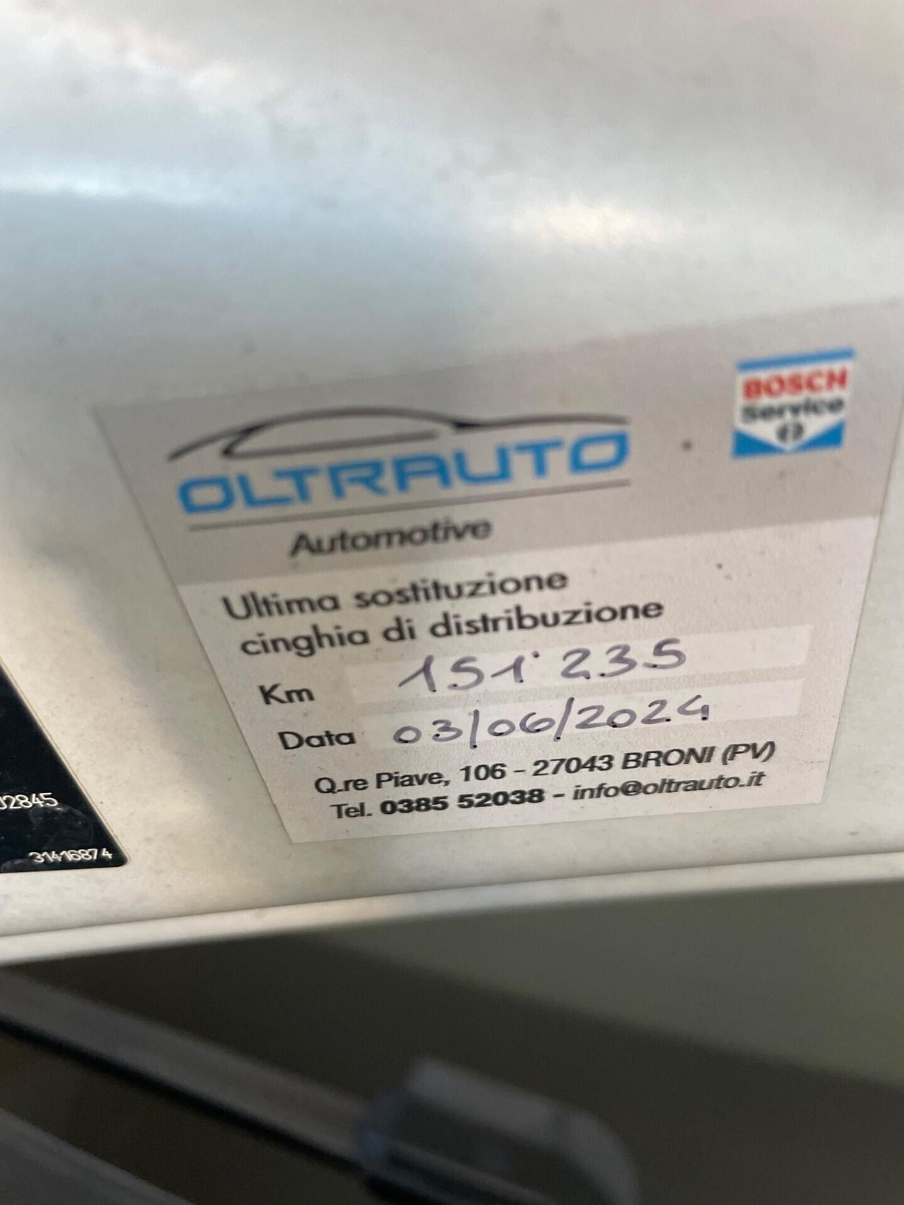 VOLVO XC40 D3 MOMENTUM "MAI VISTA UNA SIMILE"