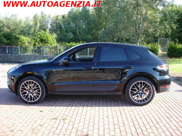 PORSCHE Macan 2.0 S