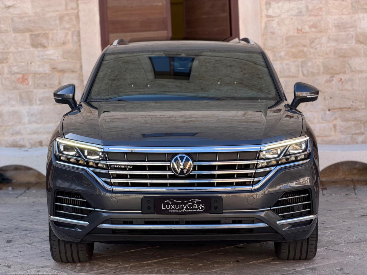 VOLKSWAGEN TOUAREG 3.0 V6 EHYBRID 340 CV PLUG-IN HYBRID
