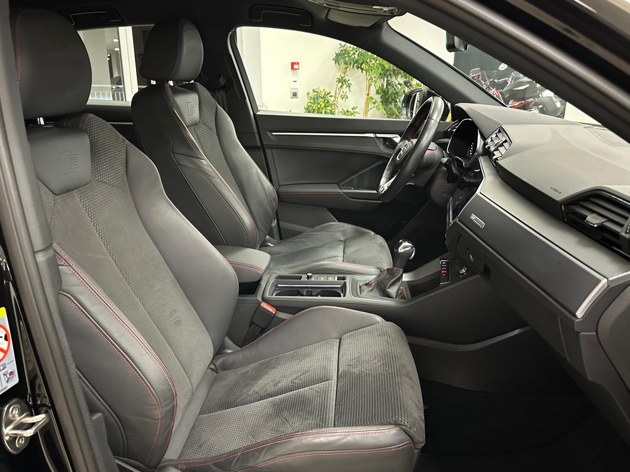 Audi Q3 35 TDI 150 CV S tronic S line edition 2020