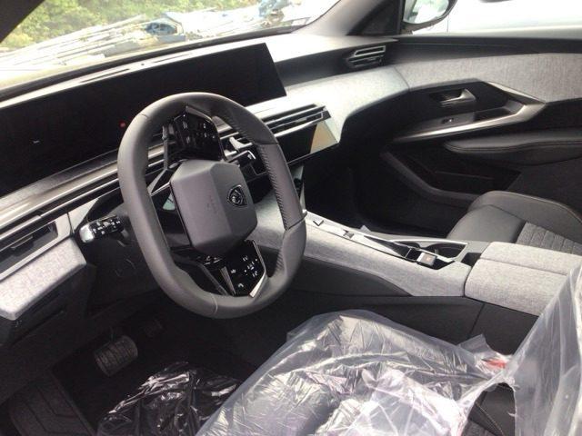 PEUGEOT 3008 Hybrid 145 e-DCS6 Allure