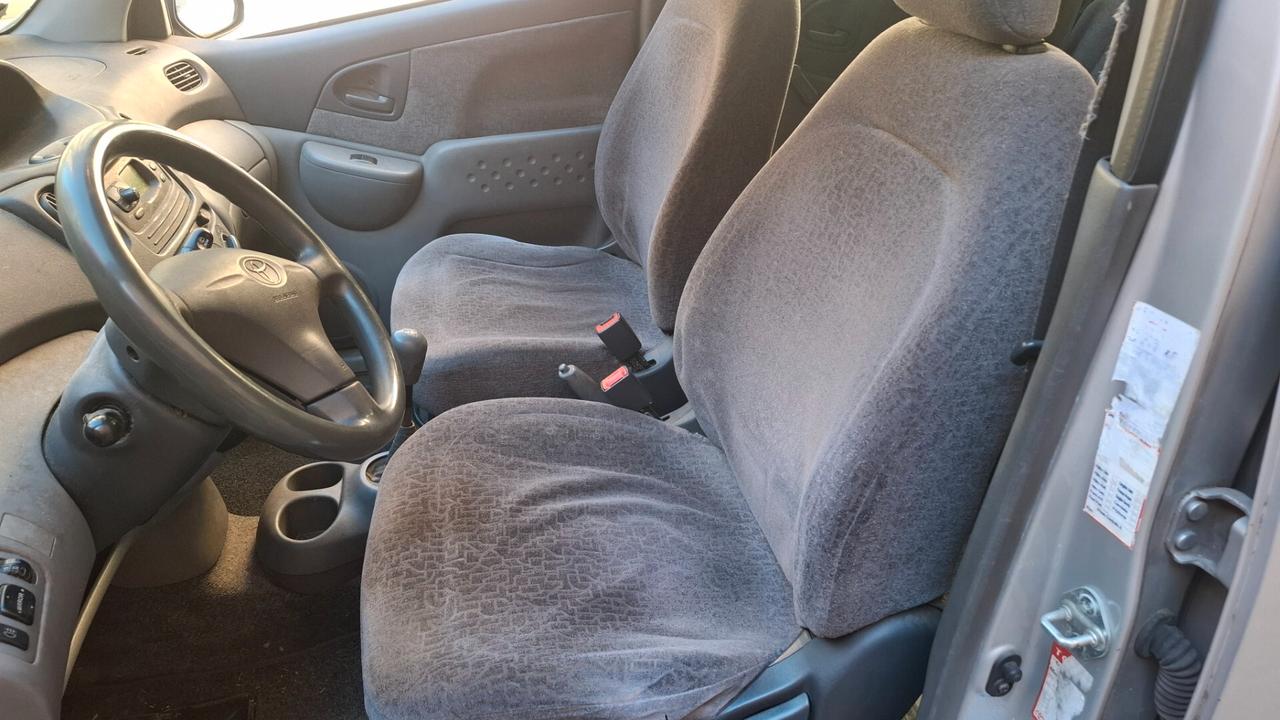 Toyota Yaris Verso