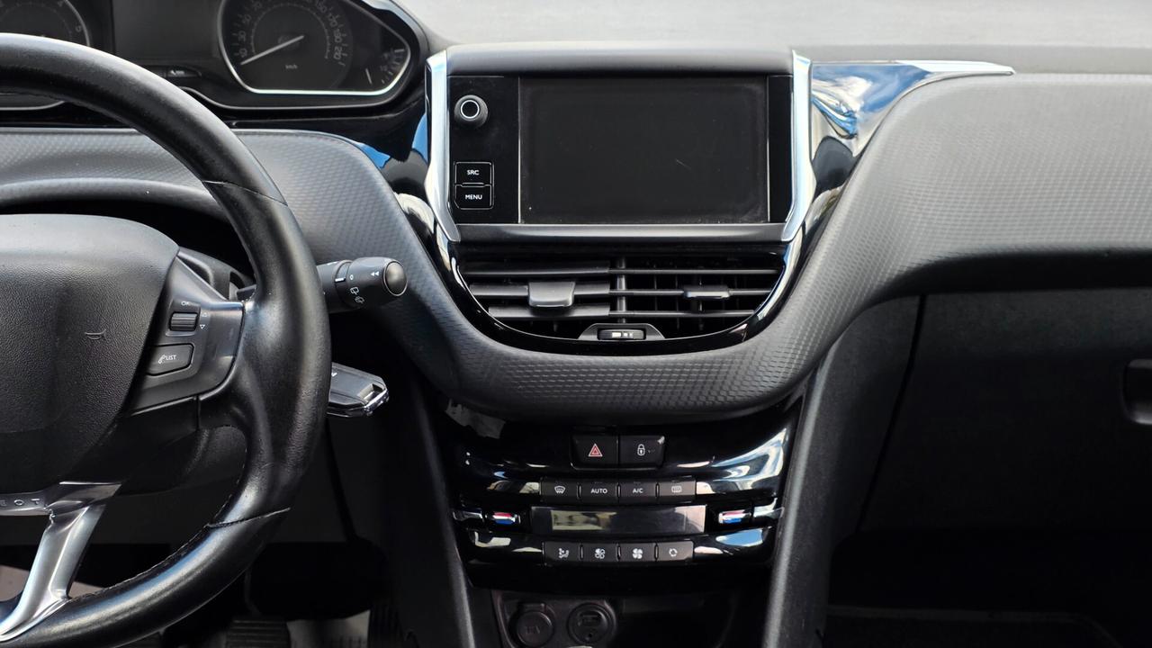 Peugeot 208 BlueHDi 75 5 porte Allure