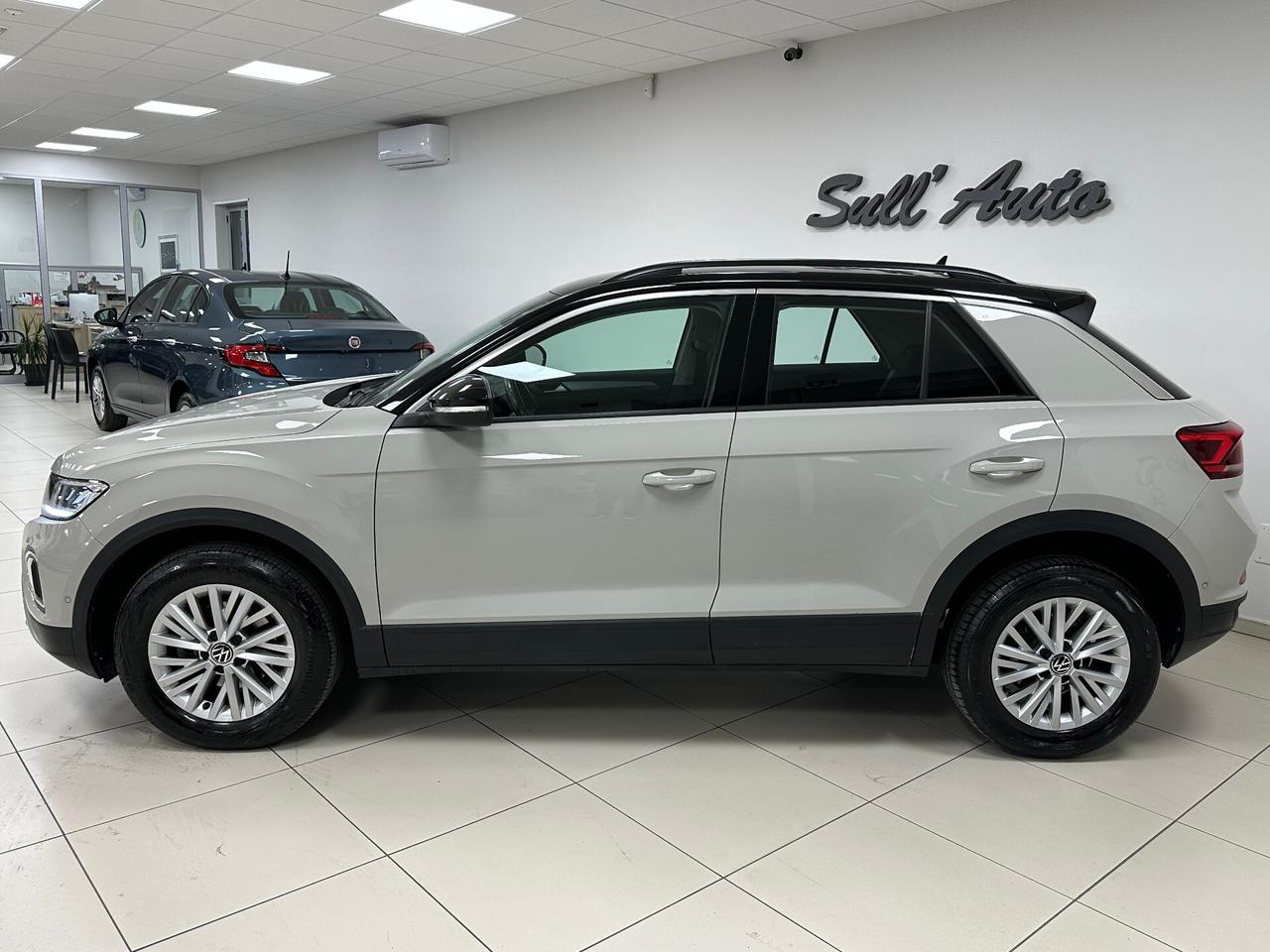 Volkswagen T-Roc 1.0 TSI 110 CV Life - 2023
