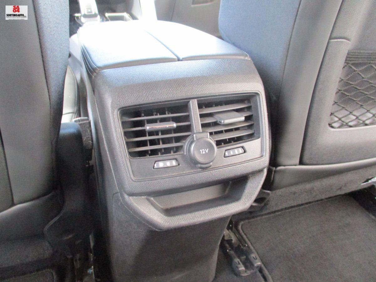 PEUGEOT 3008 BlueHDi 130 S&S EAT8 Allure Pack 2021