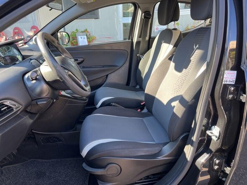 Lancia Ypsilon Ypsilon 1.2 69 CV 5 porte Gold