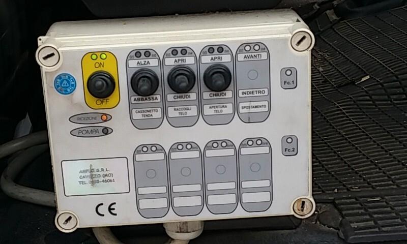 Renault Trafic 2.1 D Tenda 8 x 5 m