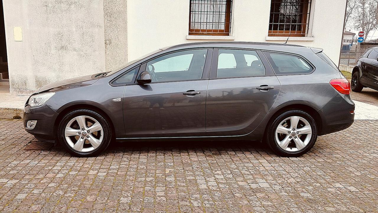 Opel Astra 1.7 CDTI 110CV Sports Tourer Elective