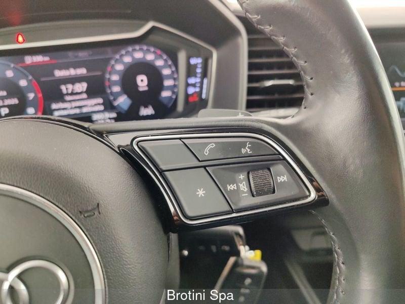 Audi A1 A1 citycarver 30 TFSI S tronic