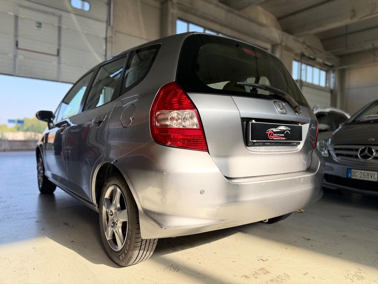 Honda Jazz 1.4 i-DSi 5p. Glam NEOPATENTATI
