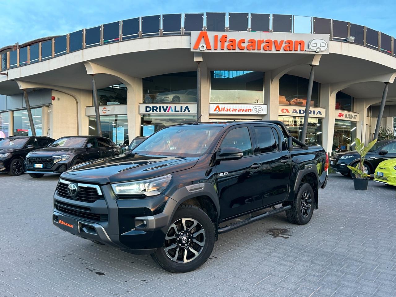 Toyota Hilux 2.8 d double cab Invincible 4wd auto