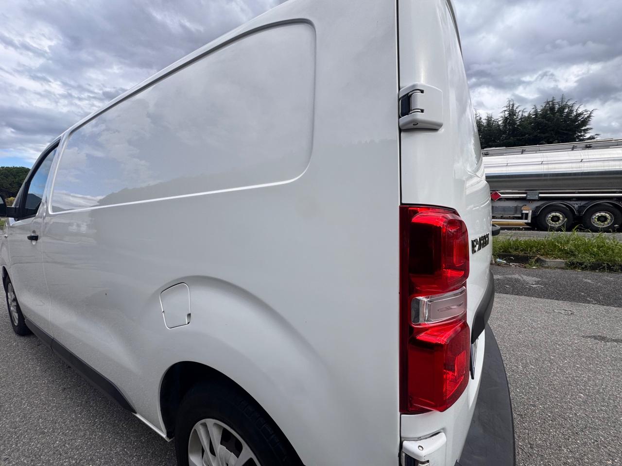 Peugeot Expert BlueHDi 100 PC-TN Combi Compact