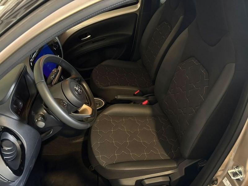 Toyota Aygo X 1.0B (72 CV) Lounge Air S-CVT
