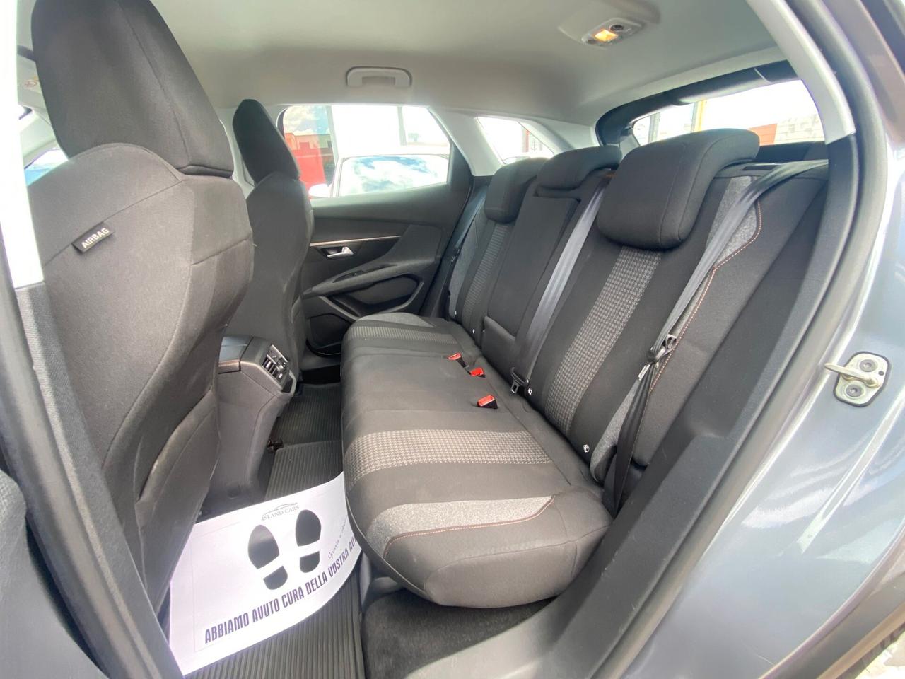 Peugeot 3008 PureTech Turbo 130 CV