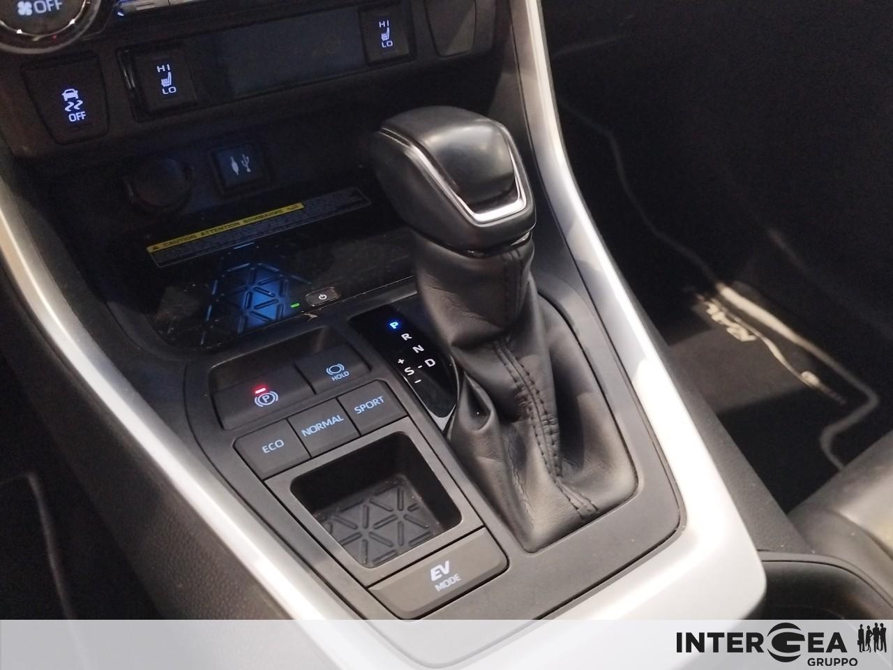 TOYOTA Rav4 2.5 vvt-ie h Style 2wd 218cv e-cvt