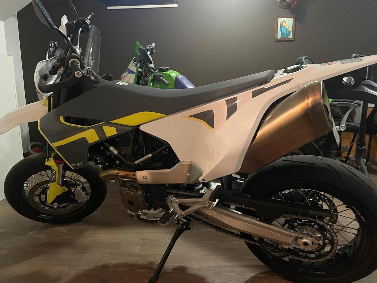 HUSQVARNA